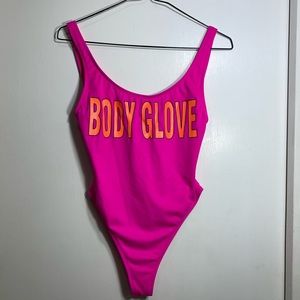 never worn one piece 💕 size small.